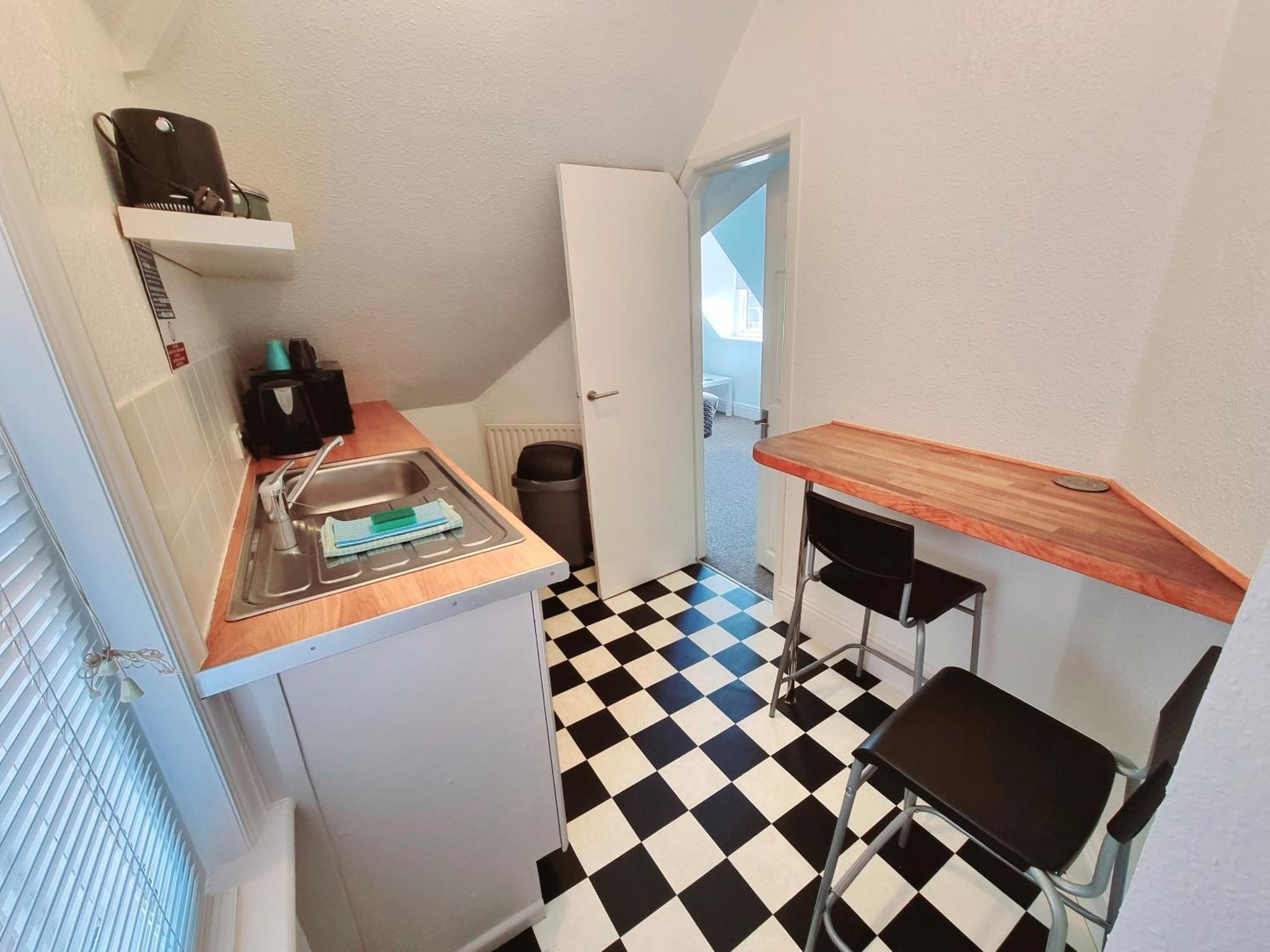 Beachcomber Holiday Apartments Swanage Rom bilde
